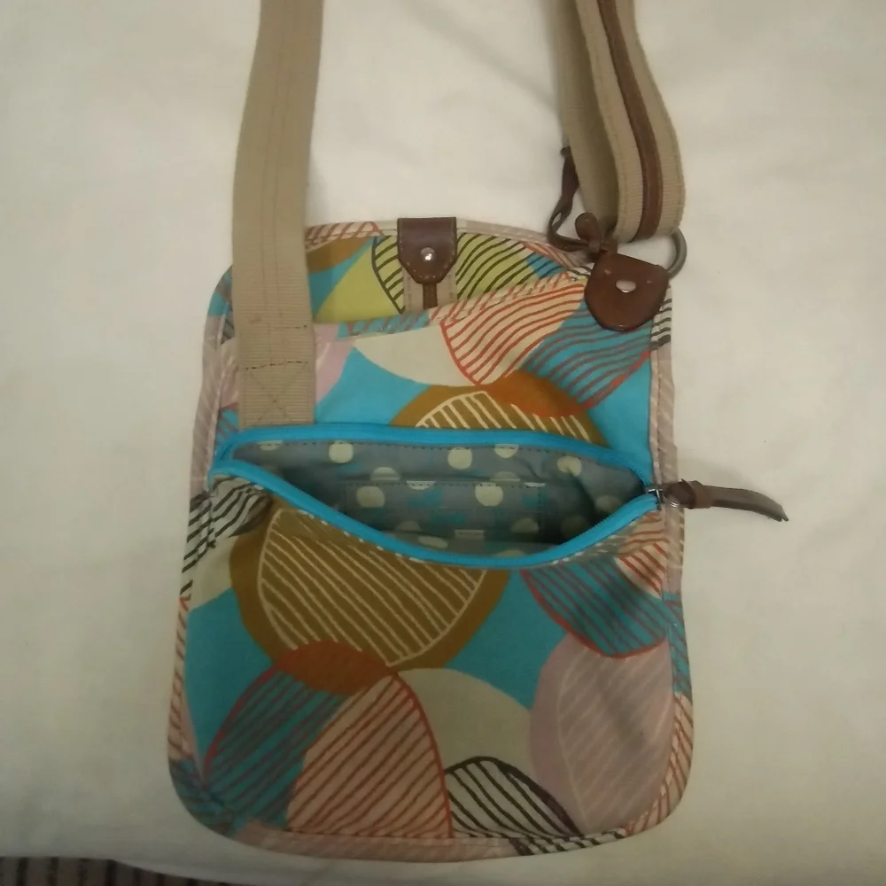 Fossil Y2K Geometric Striped Shaped Multi Pocketed Adjustable Crossbody Boho Bag